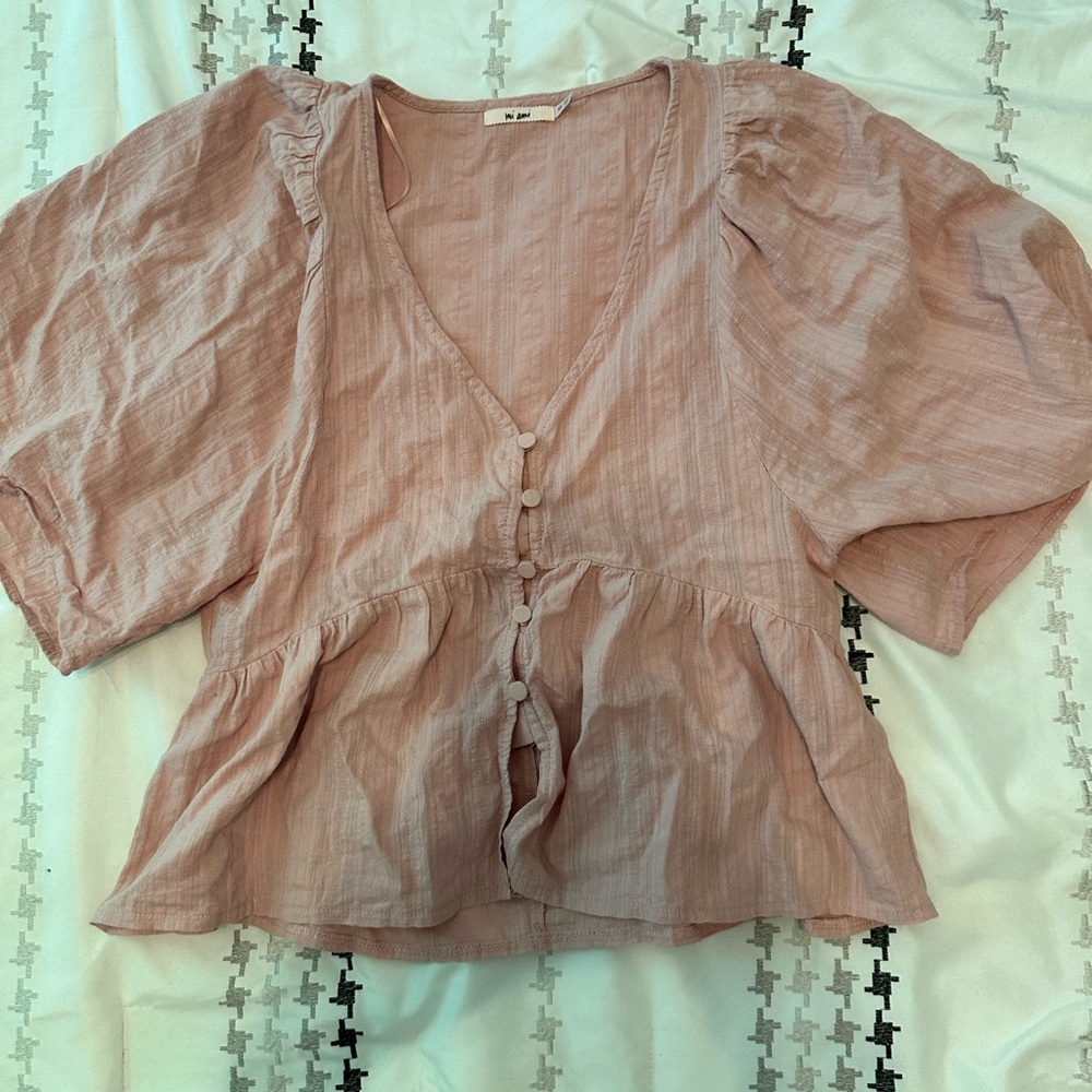 women’s flowy linen top